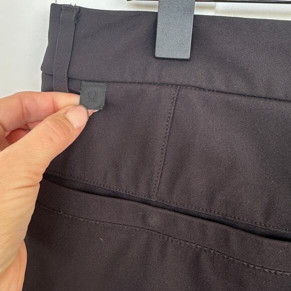 Lululemon Men's Black Commission Pant ABC Classic Trouser, Size 32 x 30, EUC - Picture 4 of 5